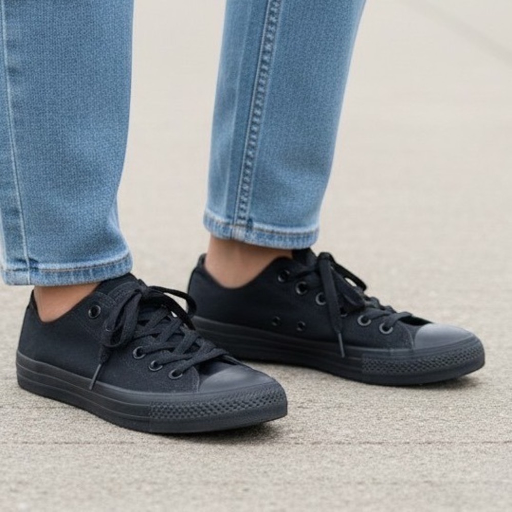 Converse Chuck Taylor All Star Low Top Black Sneakers Womens Sz 7 Men's- 5